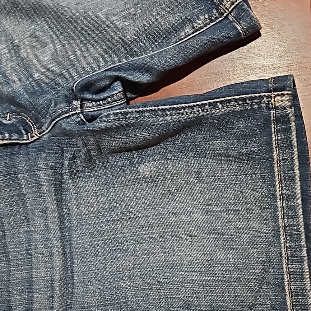 Shorts - Picture 3 of 5